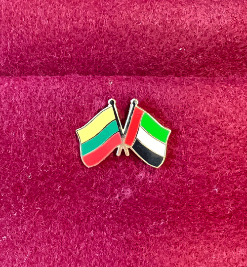 Metaliniai ženkliukai Lietuvos – Jungtinių Arabų Emyratų vėliavos